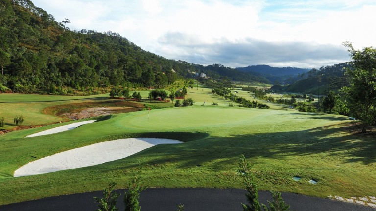 Sacom Tuyen Lam Golf Resort
