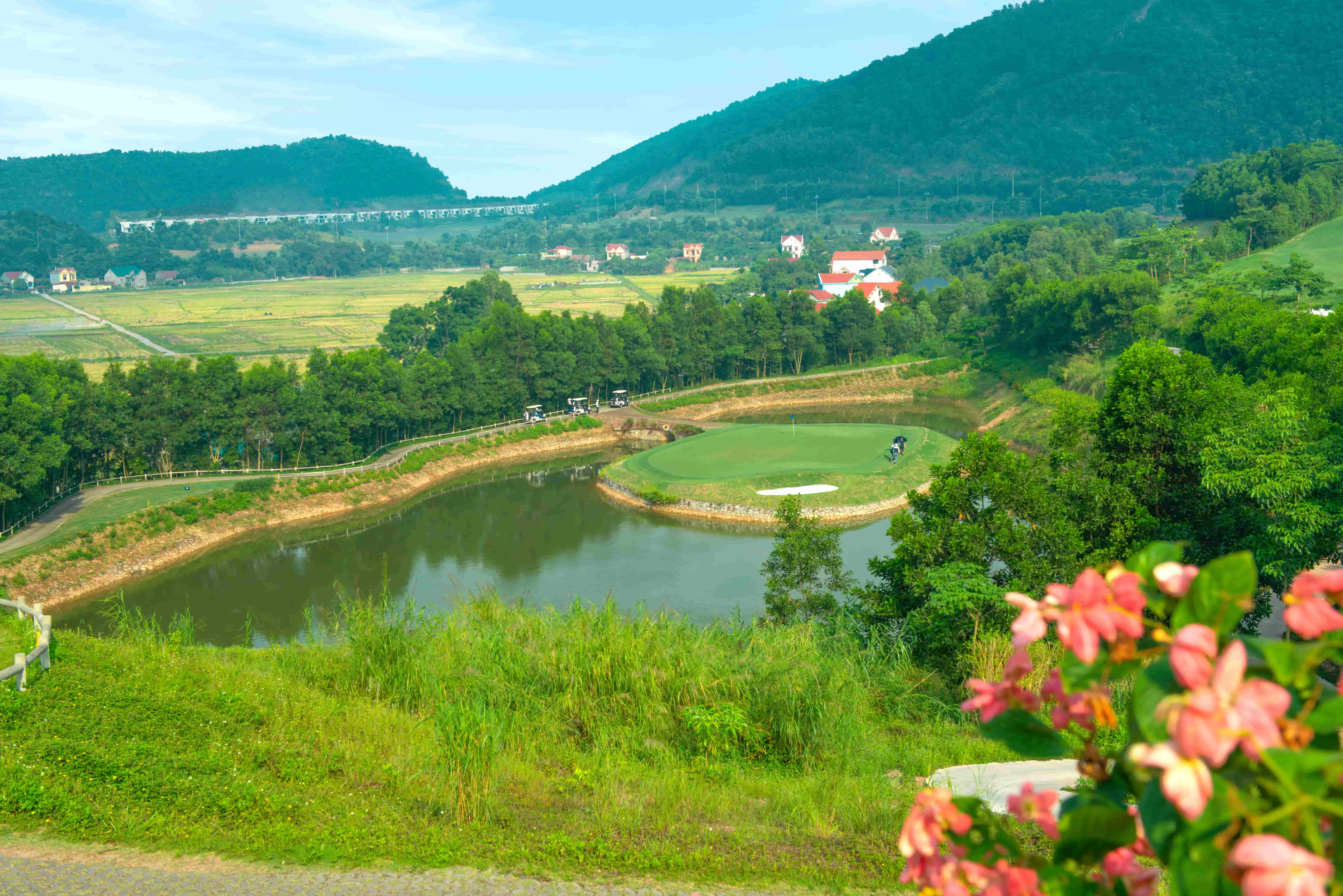 Amber Hills Golf & Resort