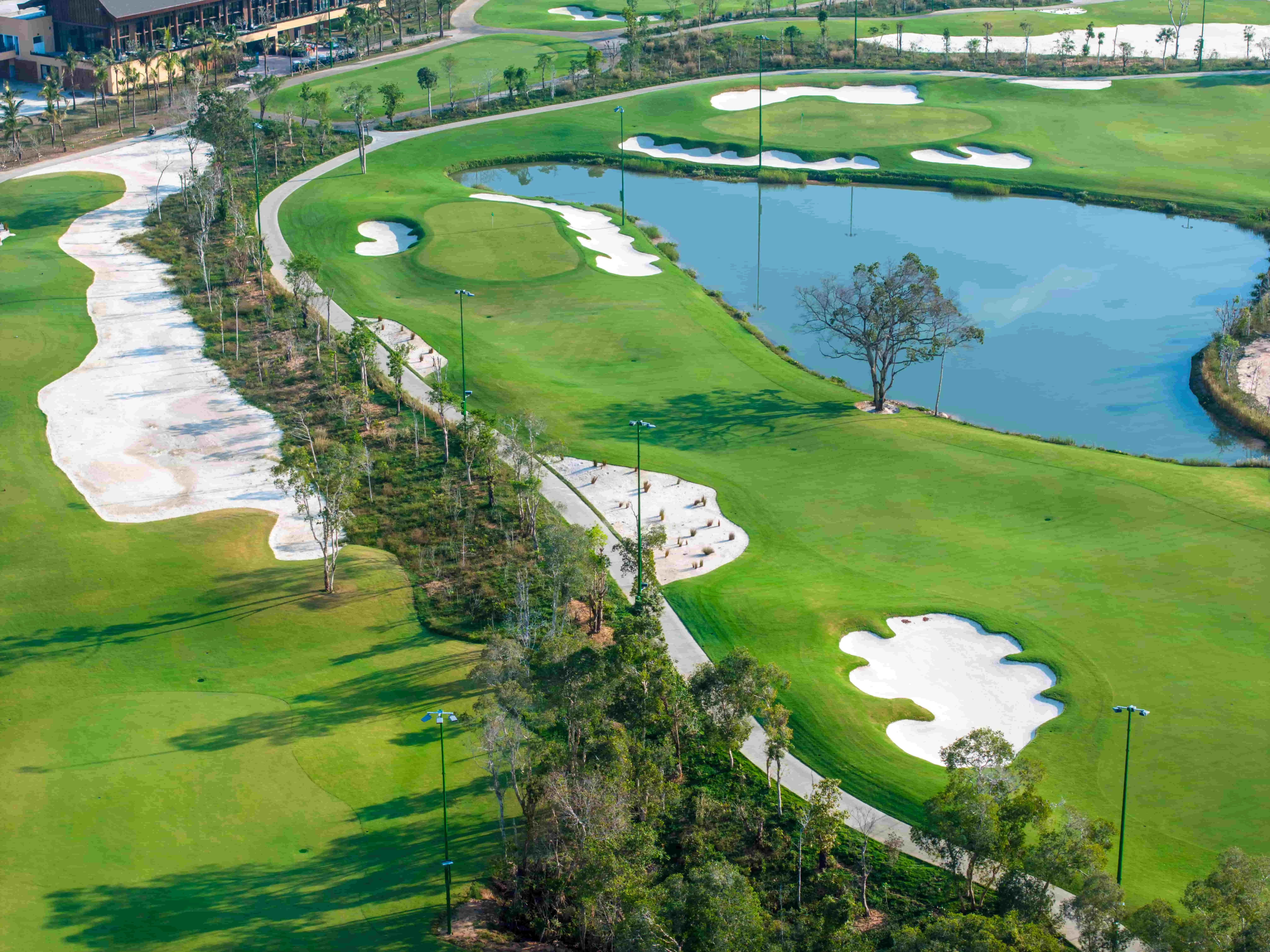 Eschuri Vũng Bầu Golf Course