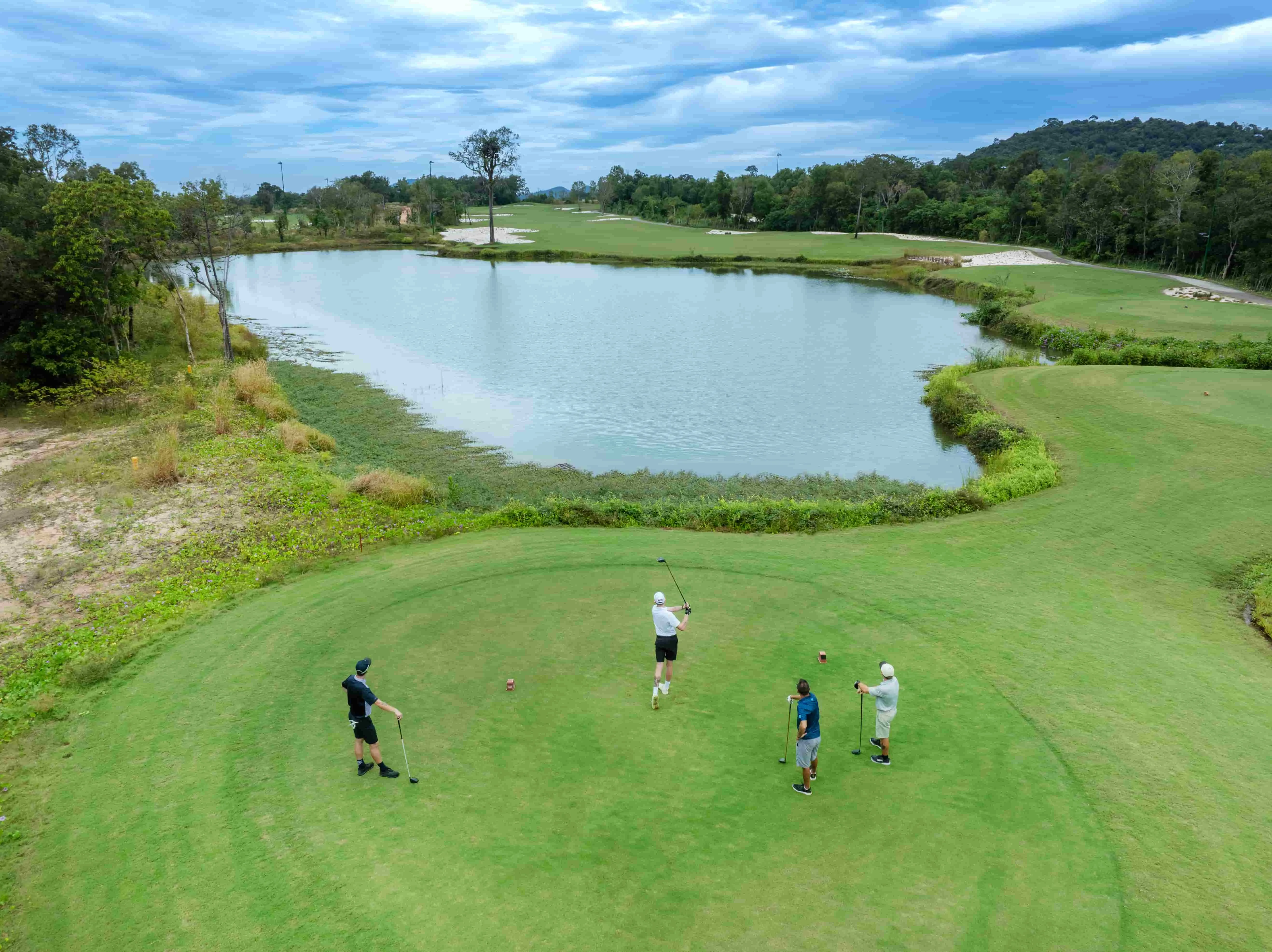 Eschuri Vũng Bầu Golf Course