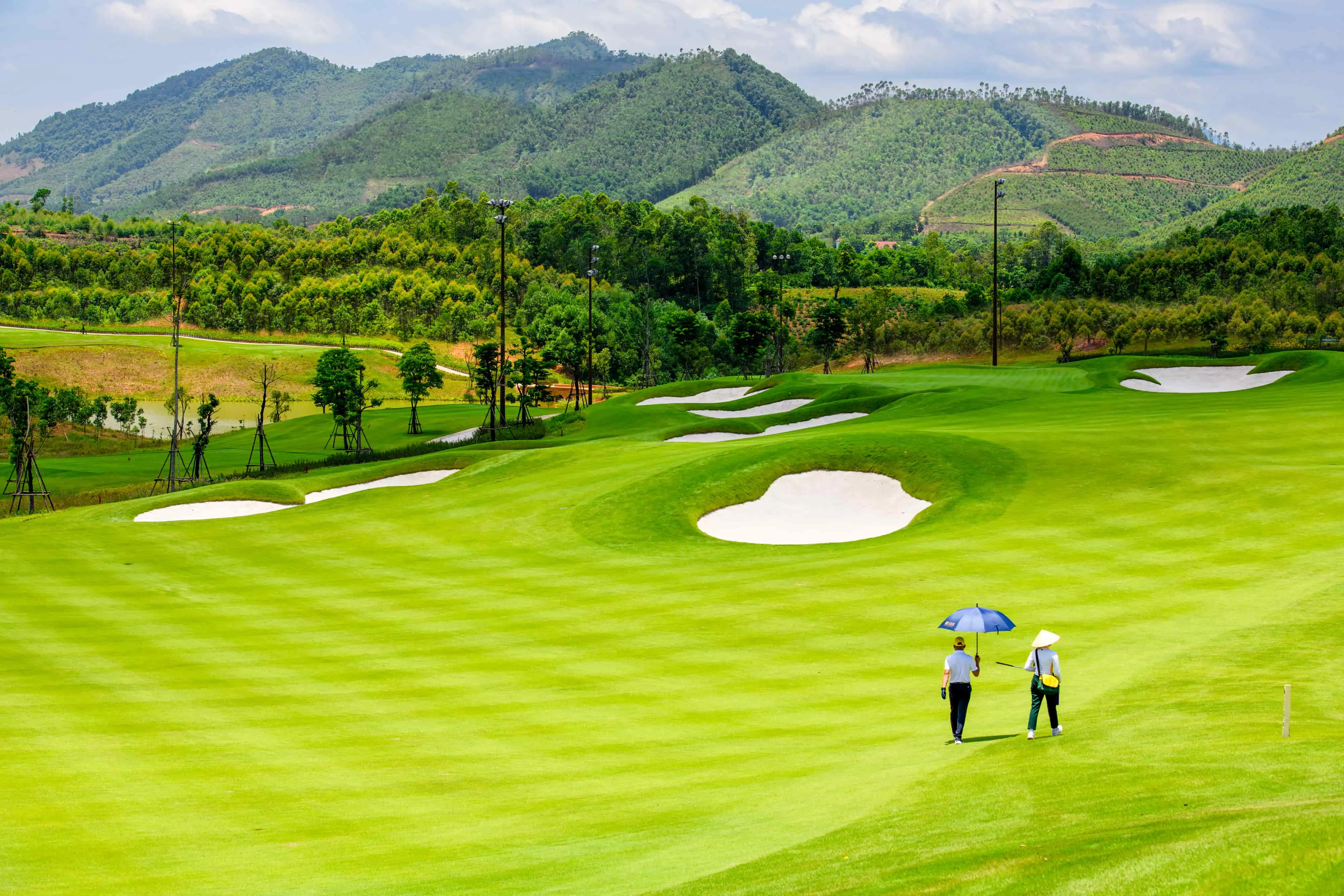 Văn Lang Empire T&T Golf Club