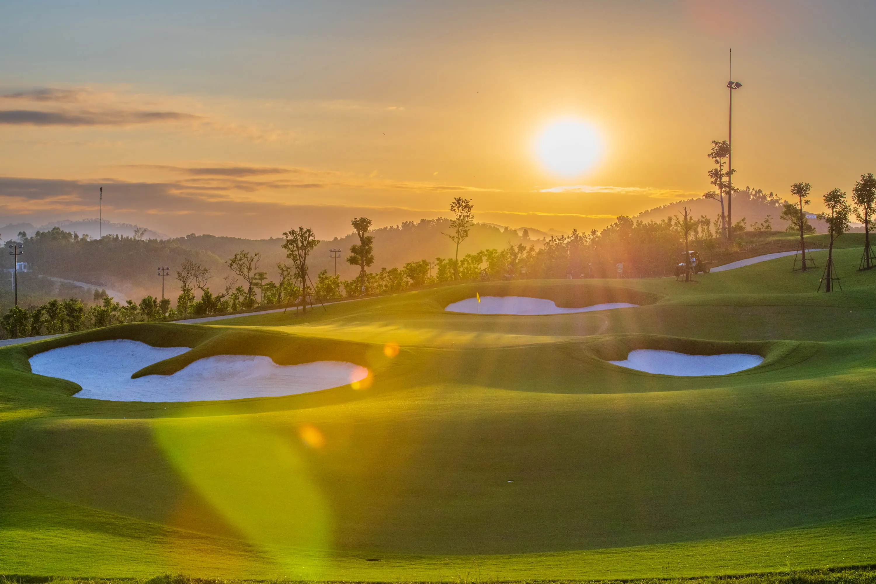 Văn Lang Empire T&T Golf Club