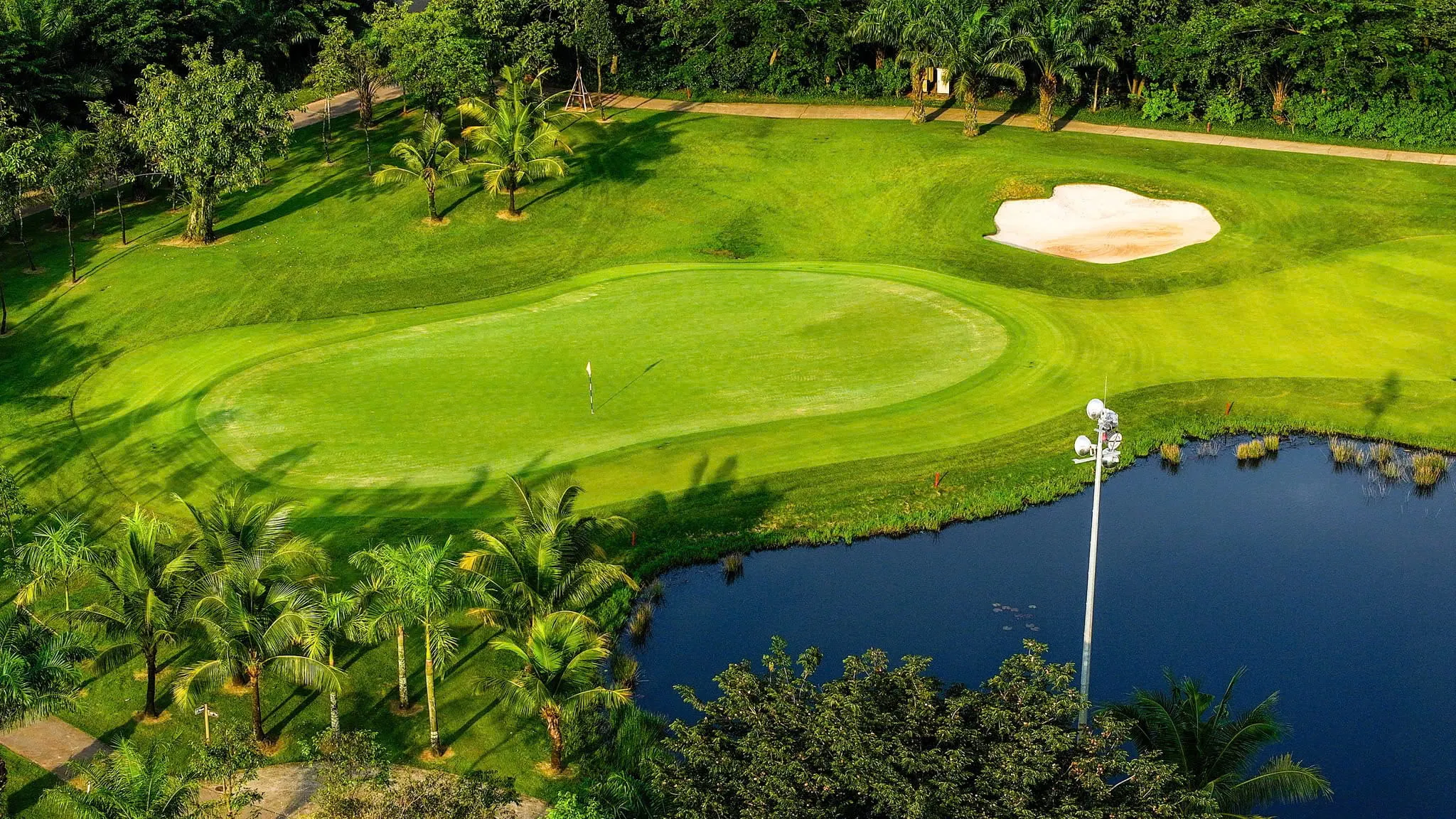 West Lakes Golf & Villas