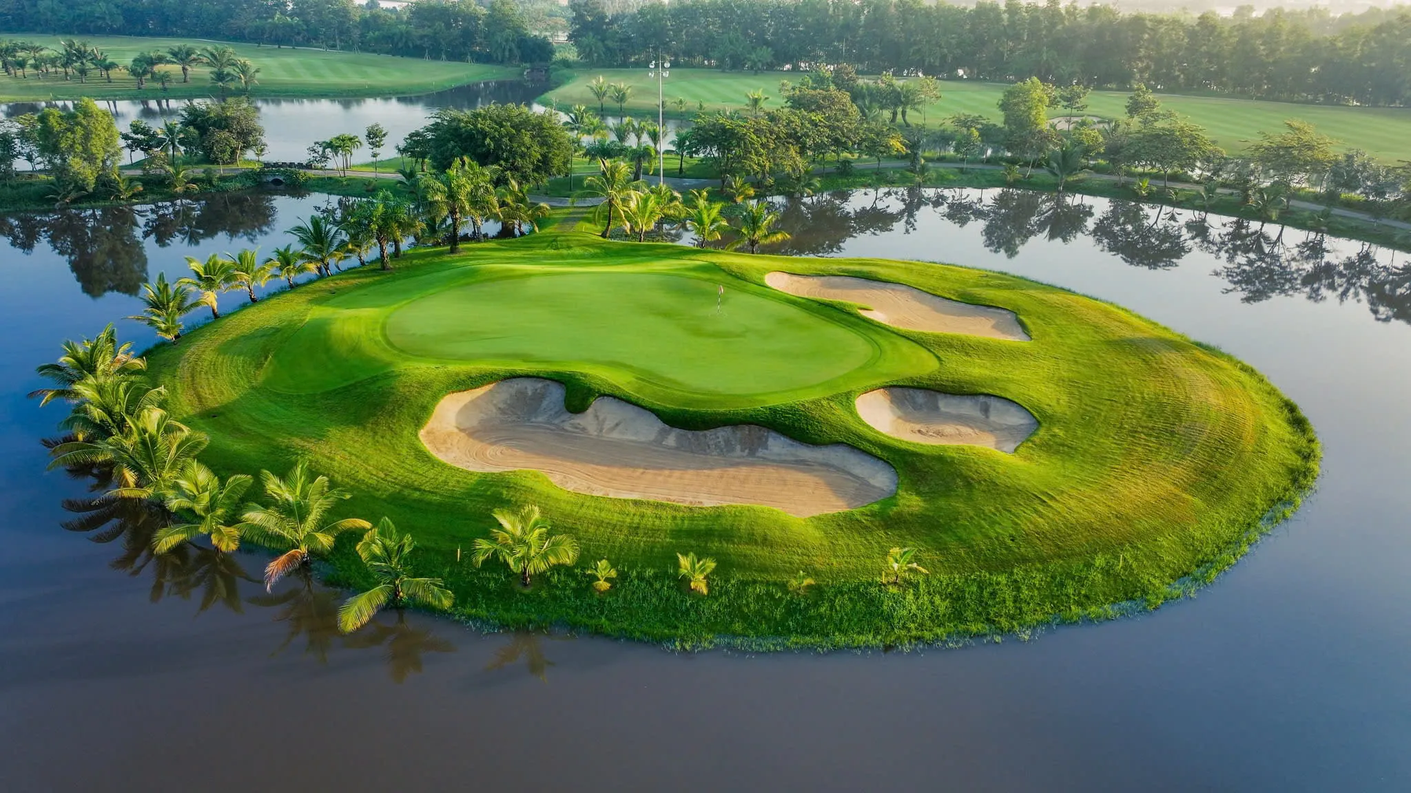 West Lakes Golf & Villas