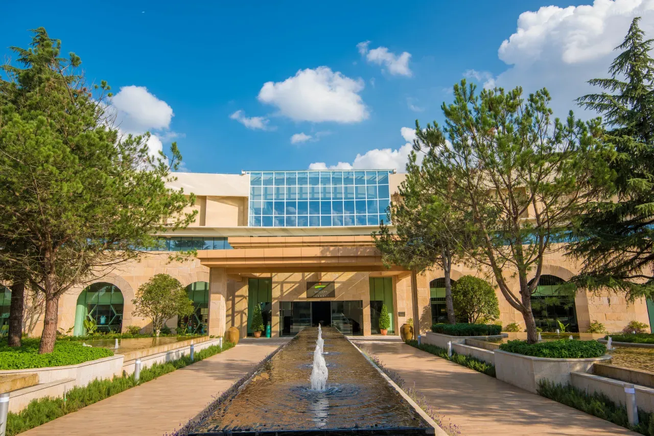 Khách sạn Spring City Golf & Lake Resort