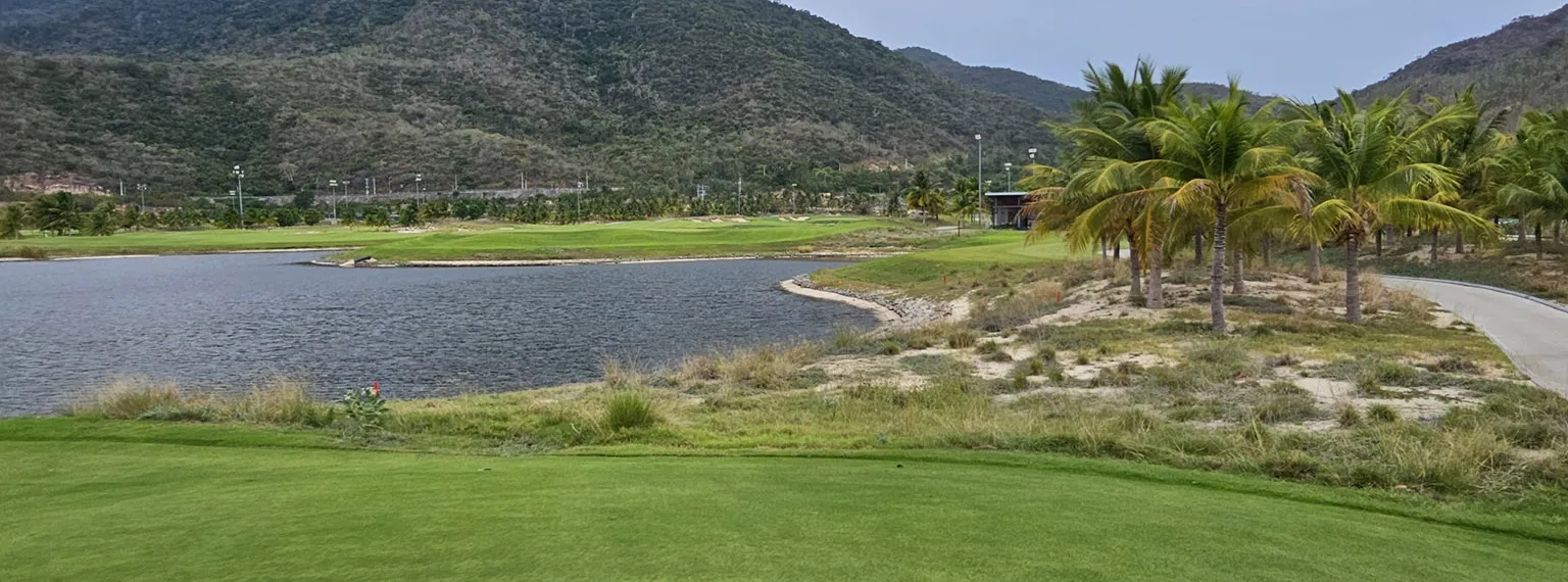Nha Trang Beach Golf Discovery